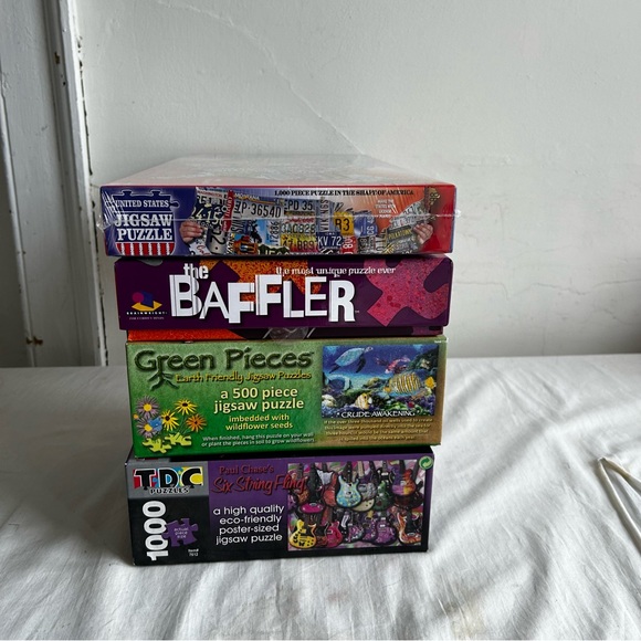 Lot of 4 New Jigsaw Puzzles - Picture 6 of 6